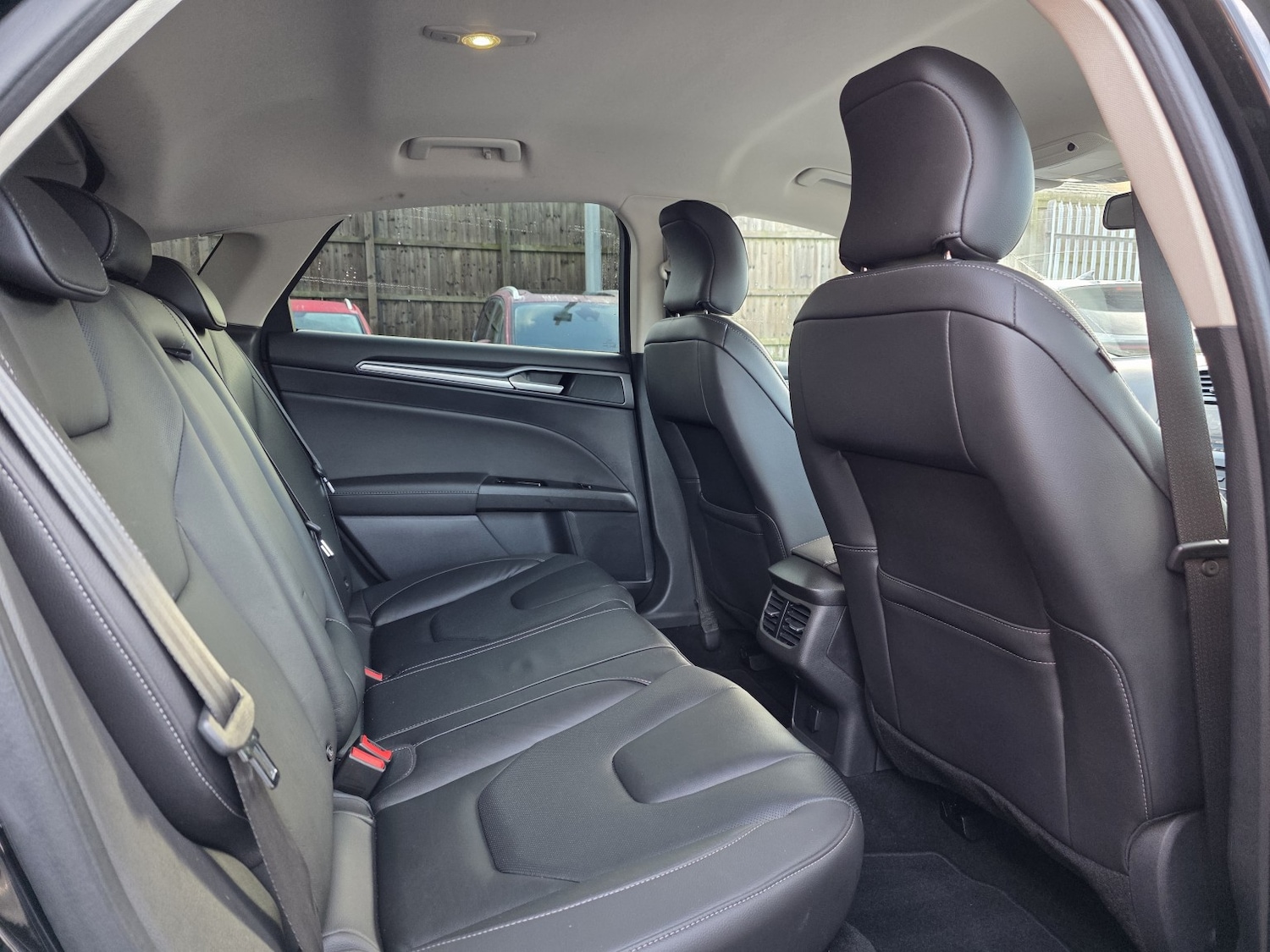 Used Ford Mondeo 2016 for sale - 76968598: Photo 30