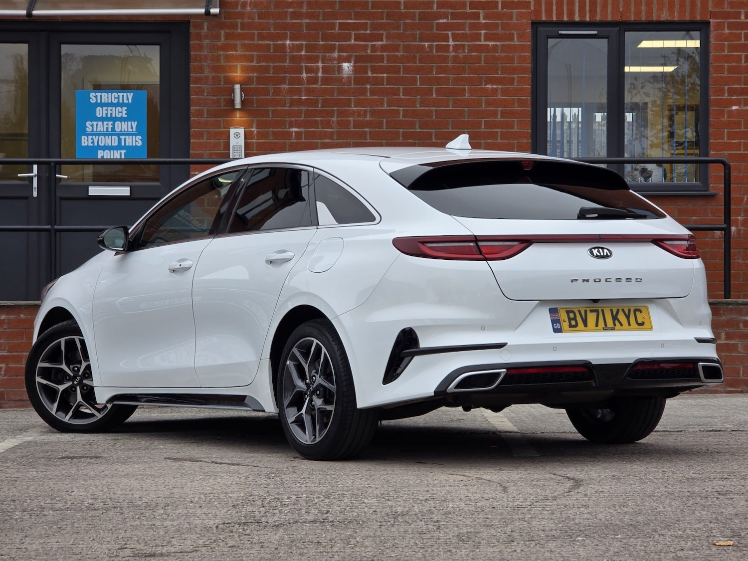 Used Kia Pro Ceed 2021 for sale - 76656312: Photo 2