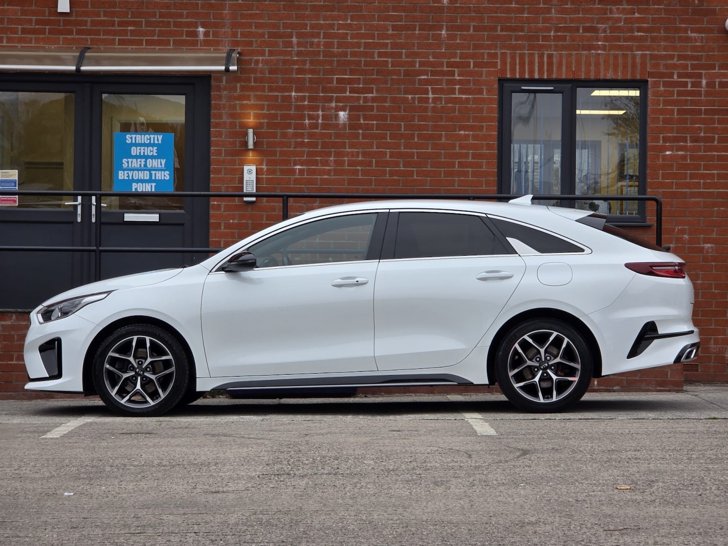 Used Kia Pro Ceed 2021 for sale - 76656312: Photo 9