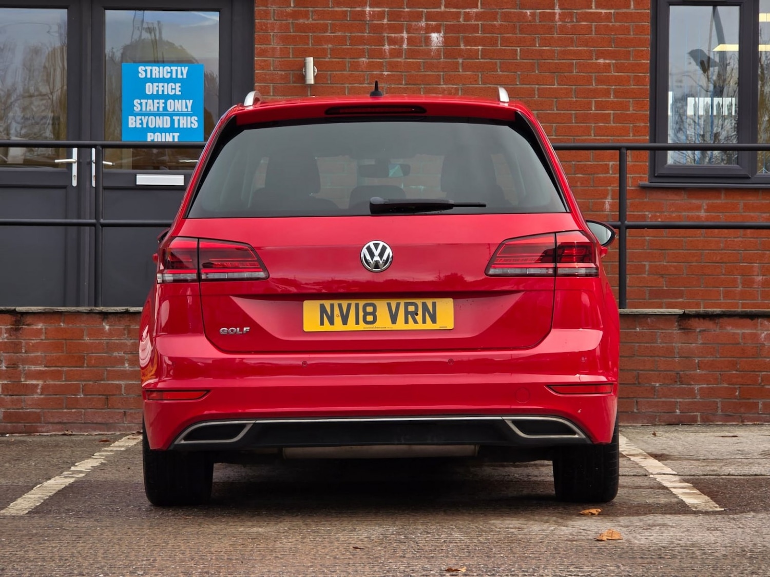 Used Volkswagen Golf SV 2018 for sale - 76656360: Photo 10