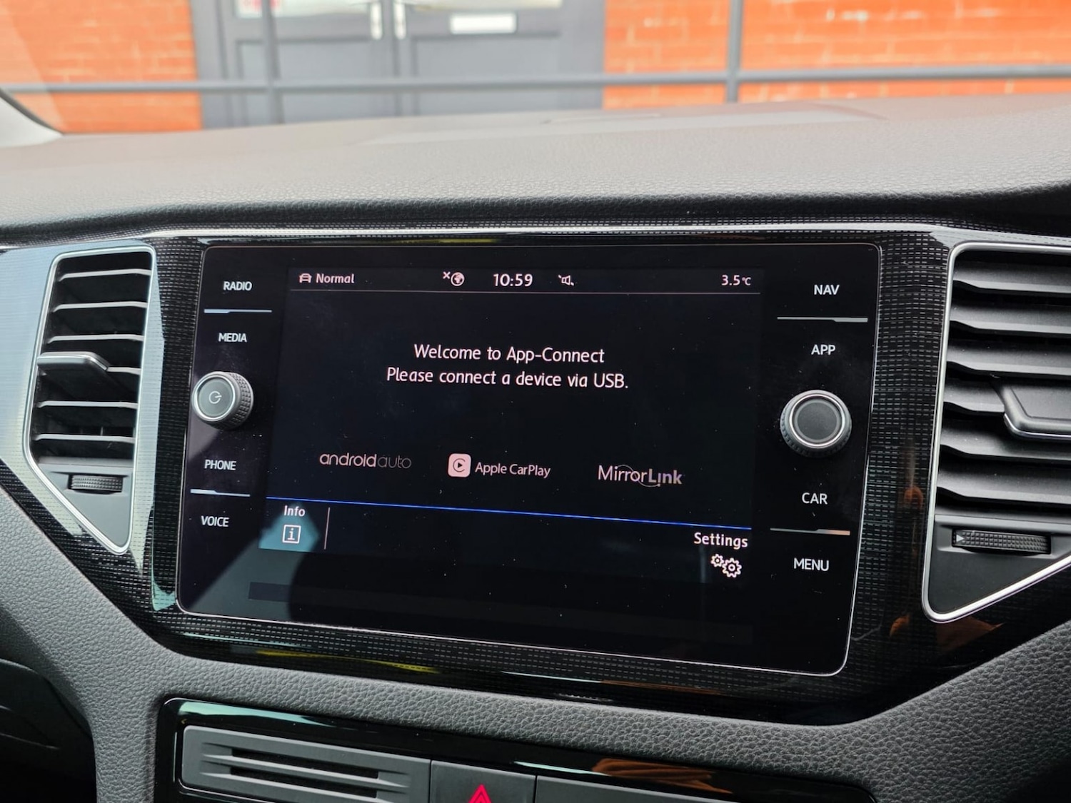 Used Volkswagen Golf SV 2018 for sale - 76656360: Photo 26