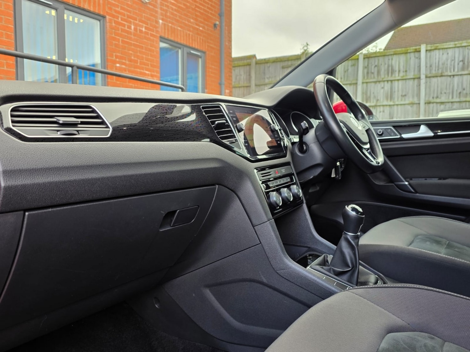 Used Volkswagen Golf SV 2018 for sale - 76656360: Photo 3