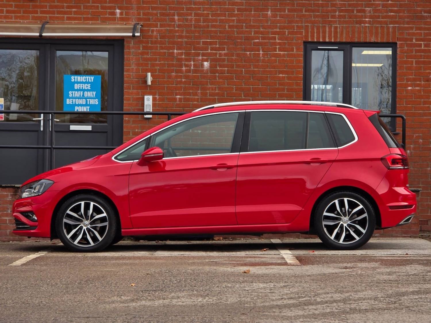 Used Volkswagen Golf SV 2018 for sale - 76656360: Photo 7