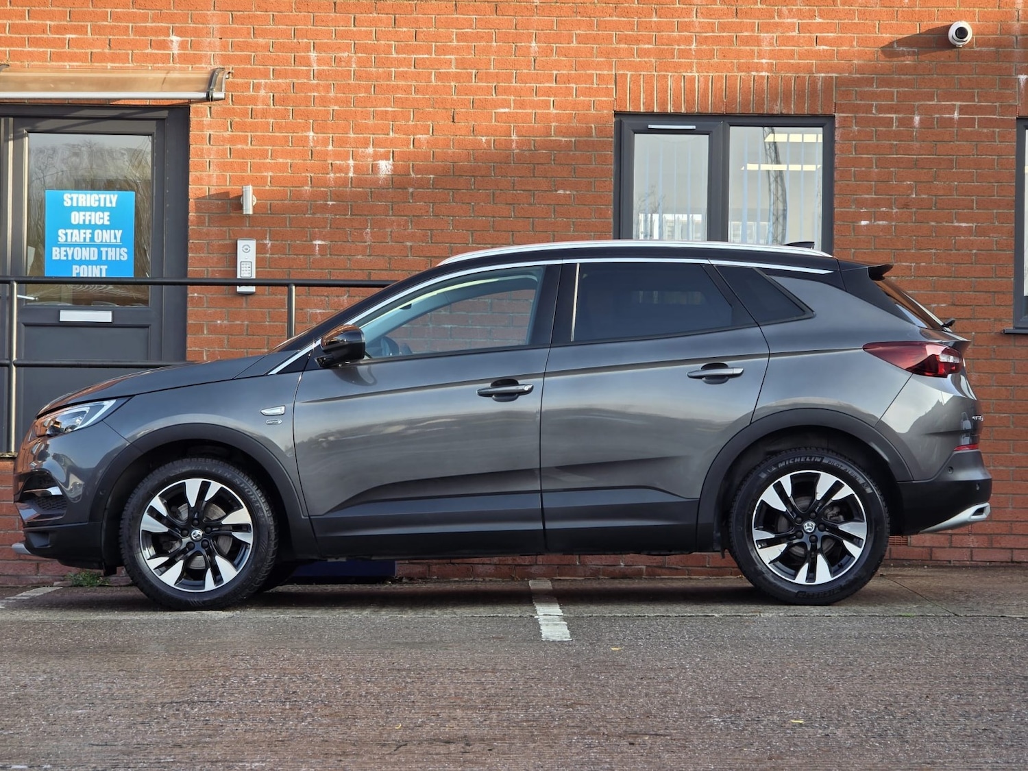 Used Vauxhall Grandland X 2021 for sale - 77028021: Photo 9