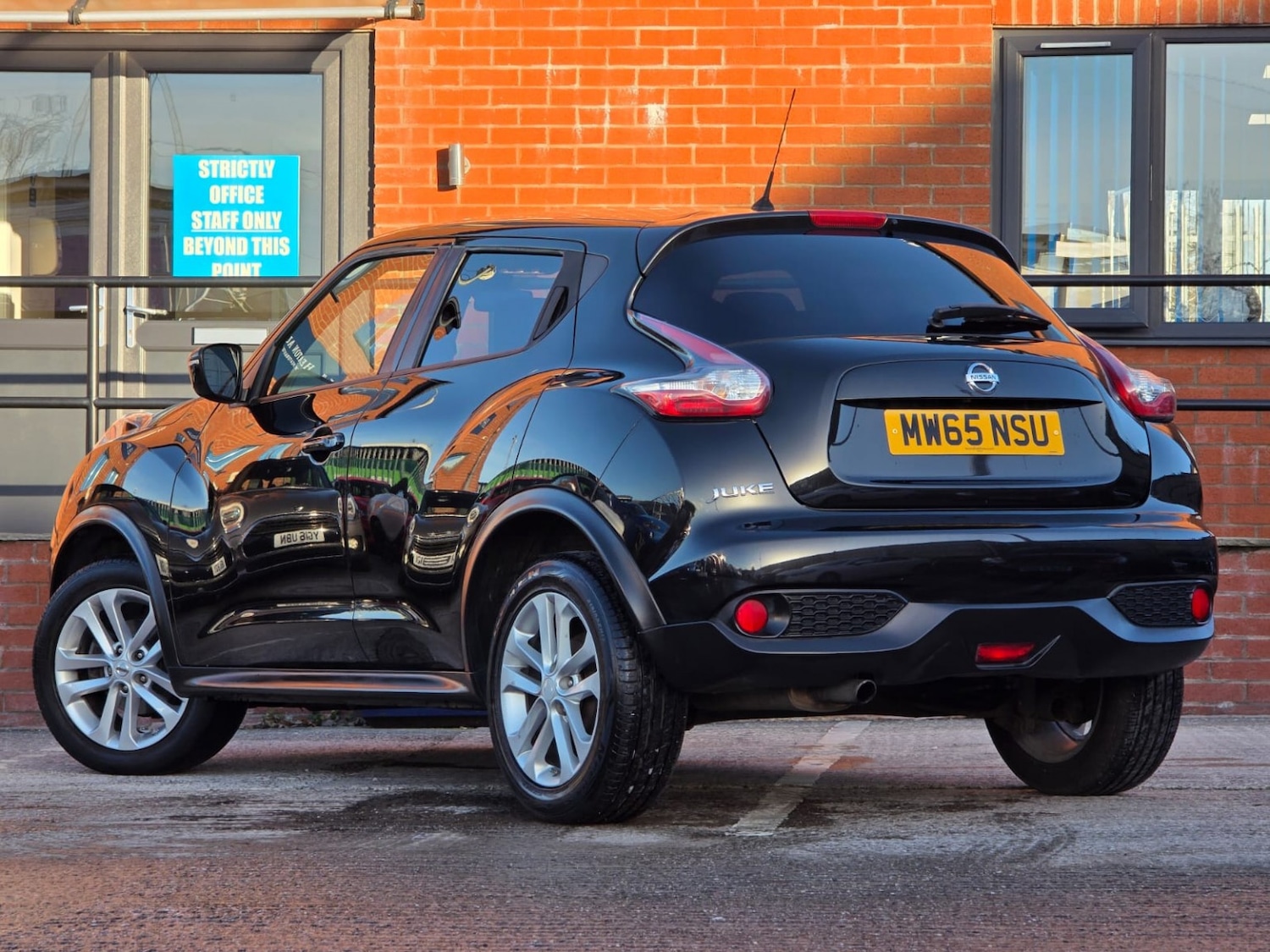 Used Nissan Juke 2015 for sale - 76911089: Photo 2