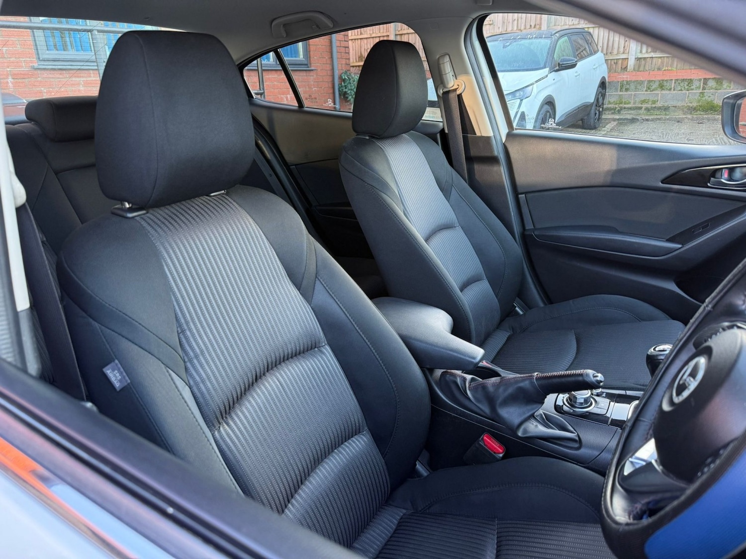 Used Mazda Mazda3 2015 for sale - 76785031: Photo 12