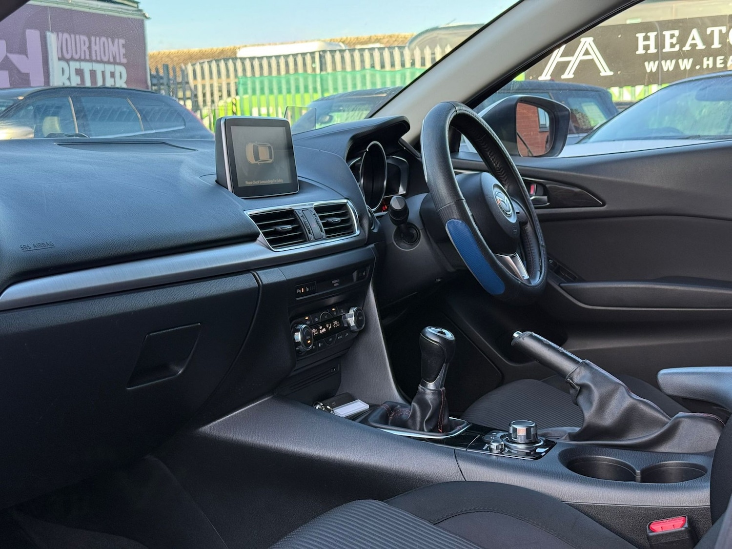 Used Mazda Mazda3 2015 for sale - 76785031: Photo 3