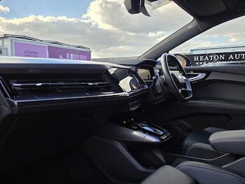 Used Audi Q4 e-tron 2021 for sale - 76656299: Photo