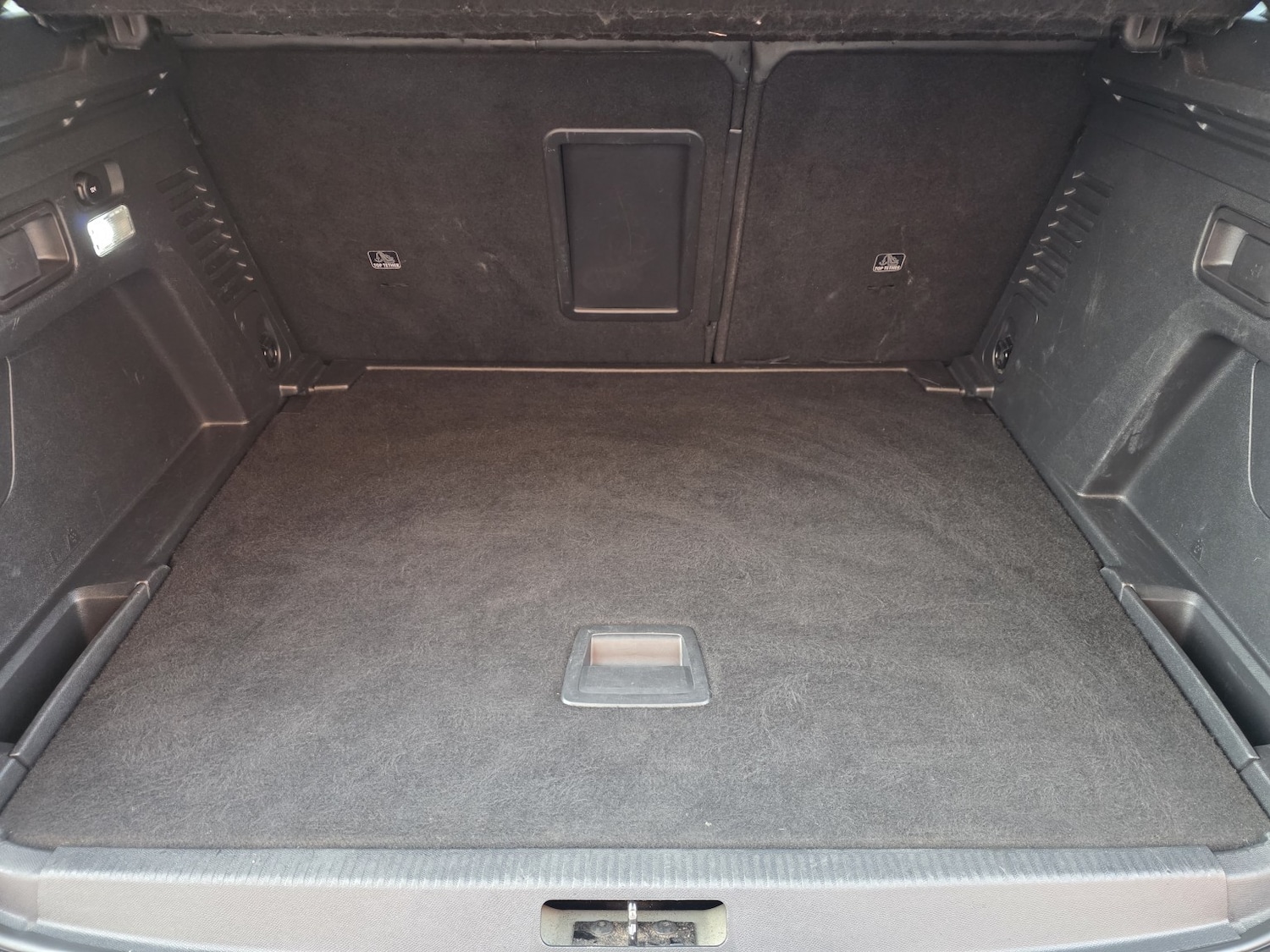 Used Peugeot 3008 2018 for sale - 76968593: Photo 30