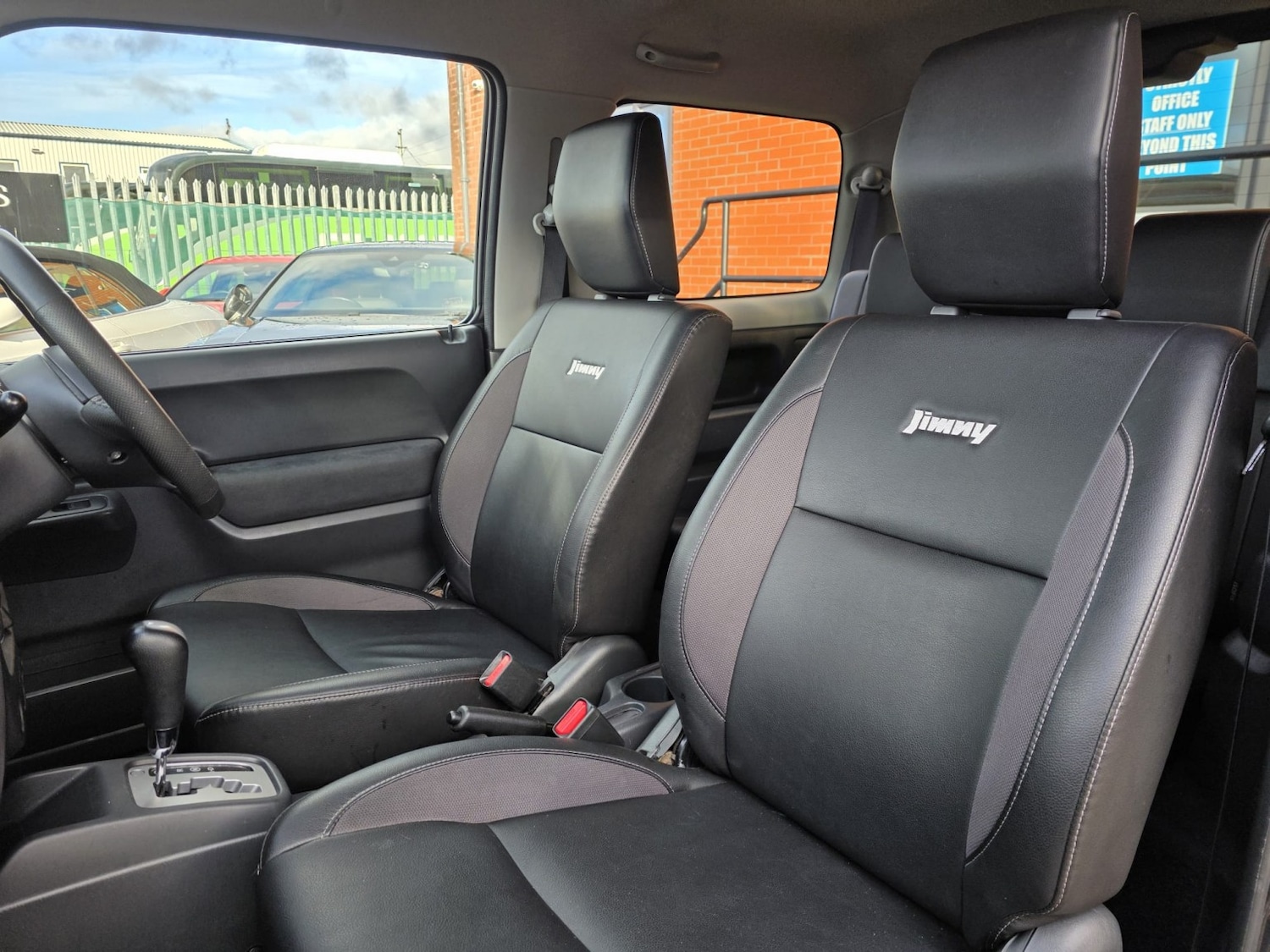 Used Suzuki Jimny 2014 for sale - 77129623: Photo 24