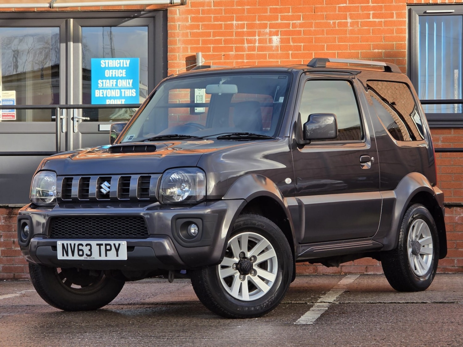Used Suzuki Jimny 2014 for sale - 77129623: Photo 5