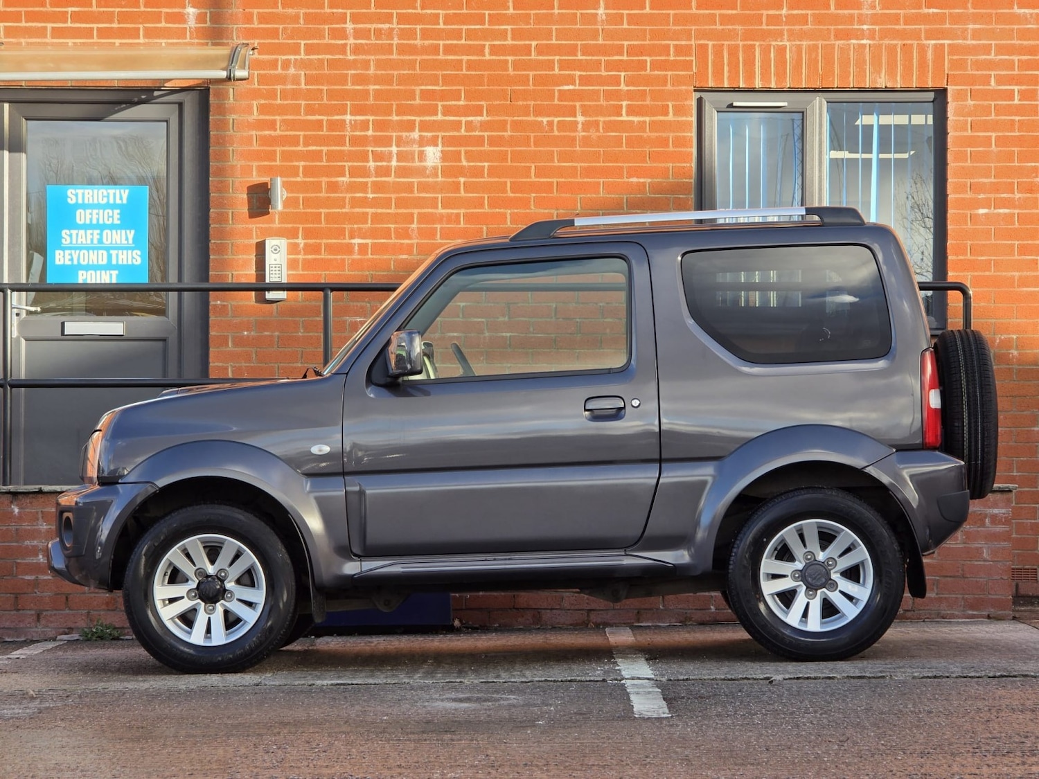 Used Suzuki Jimny 2014 for sale - 77129623: Photo 7