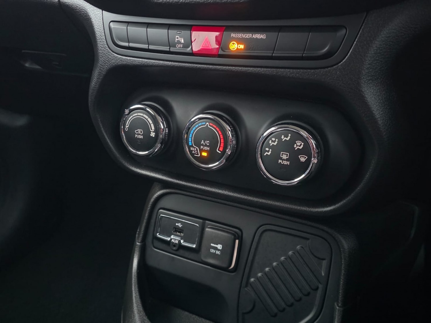 Used Jeep Renegade 2018 for sale - 77179729: Photo 18