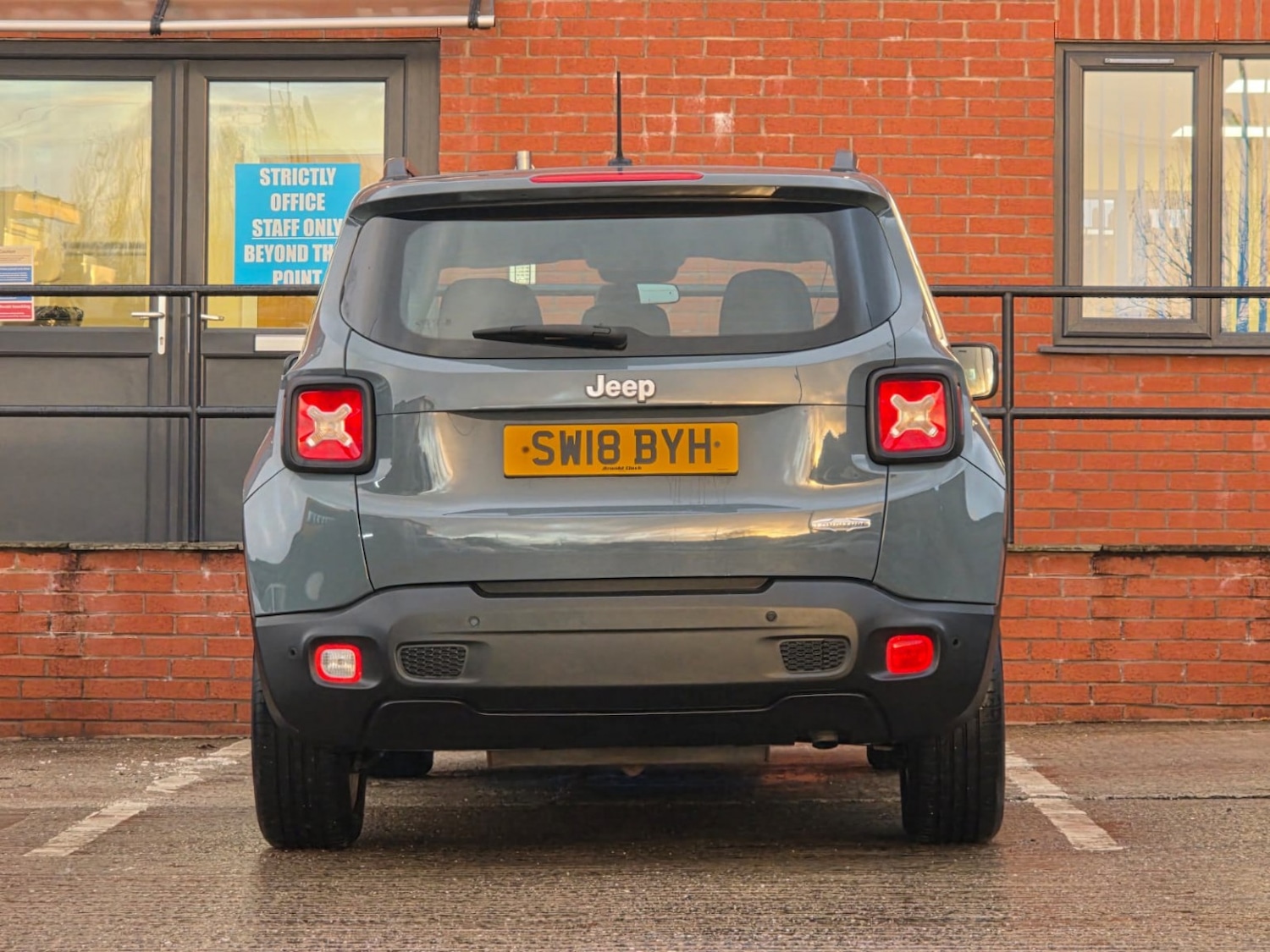 Used Jeep Renegade 2018 for sale - 77179729: Photo 8