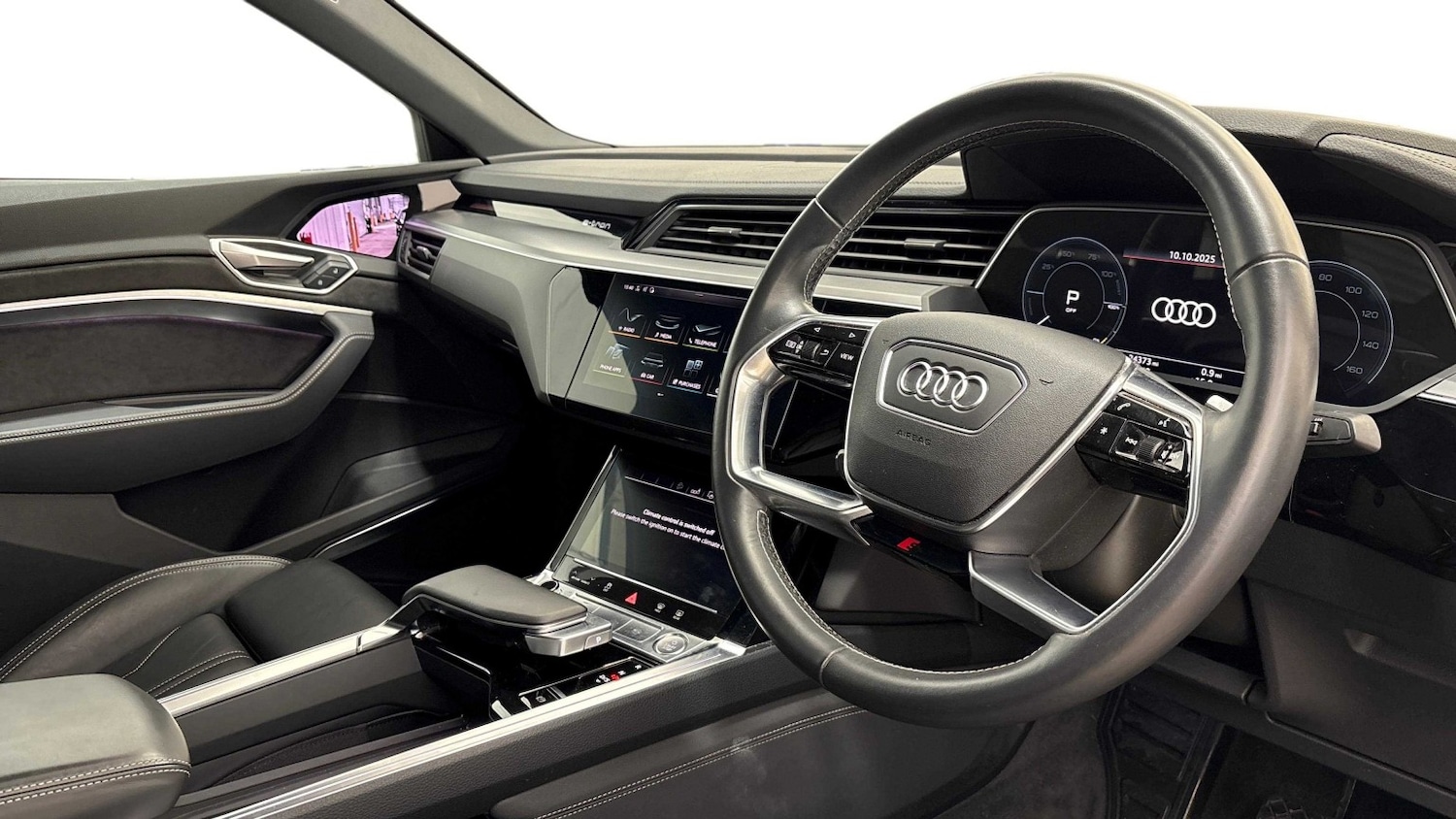 Used Audi e-tron 2021 for sale - 77023130: Photo 4