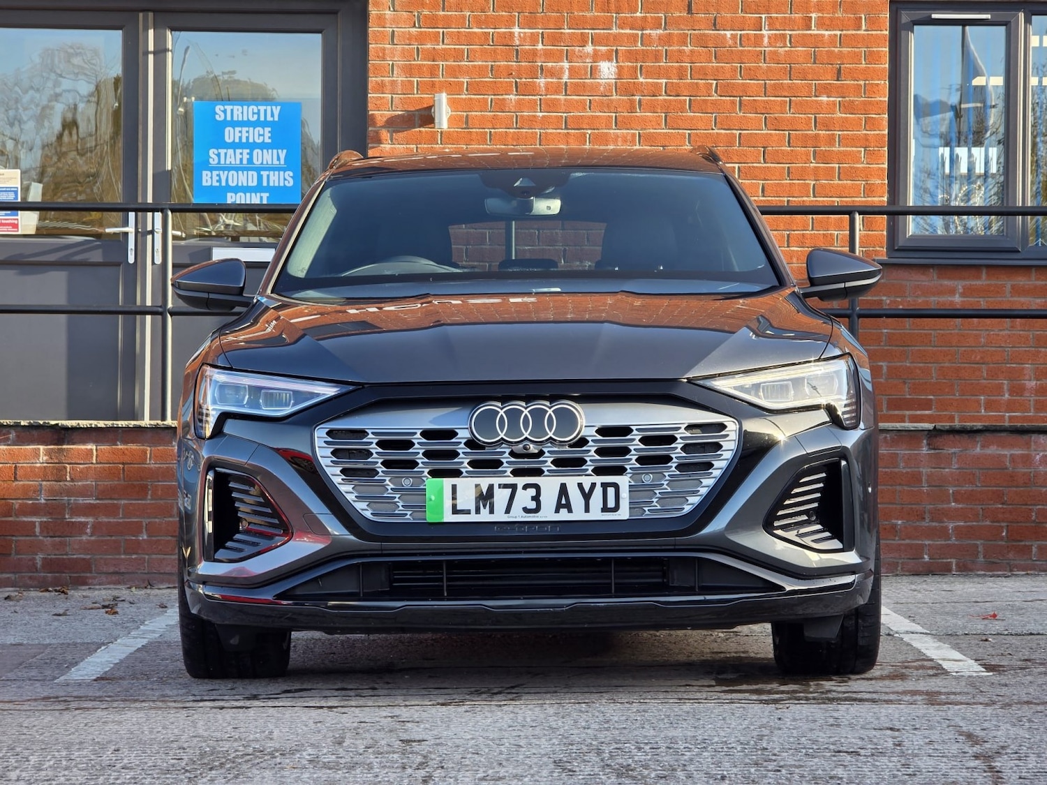 Used Audi Q8 2023 for sale - 76656317: Photo 10