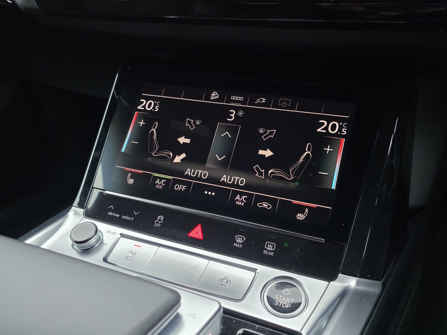 Used Audi Q8 2023 for sale - 76656317: Photo 21