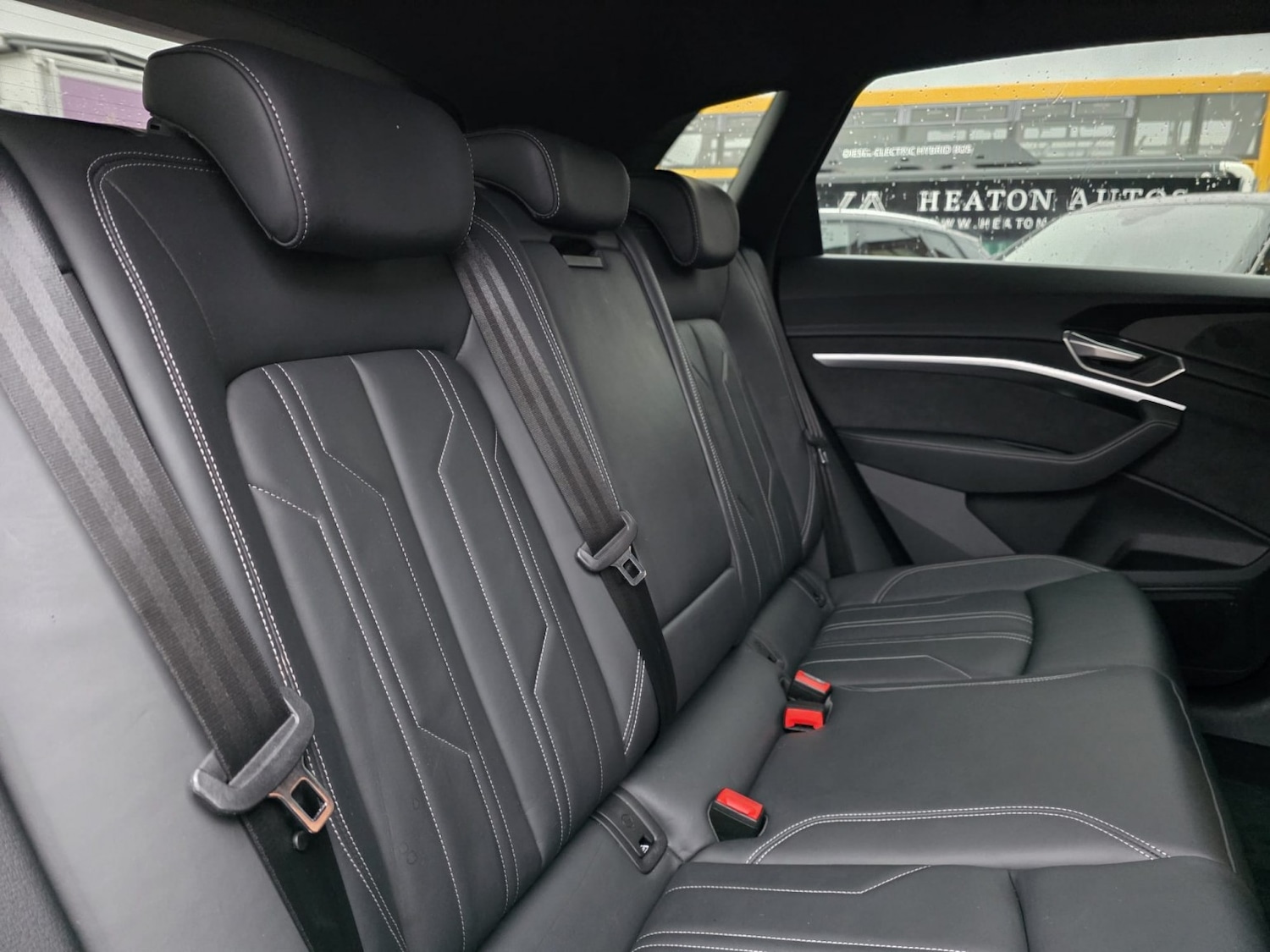 Used Audi Q8 2023 for sale - 76656317: Photo 31