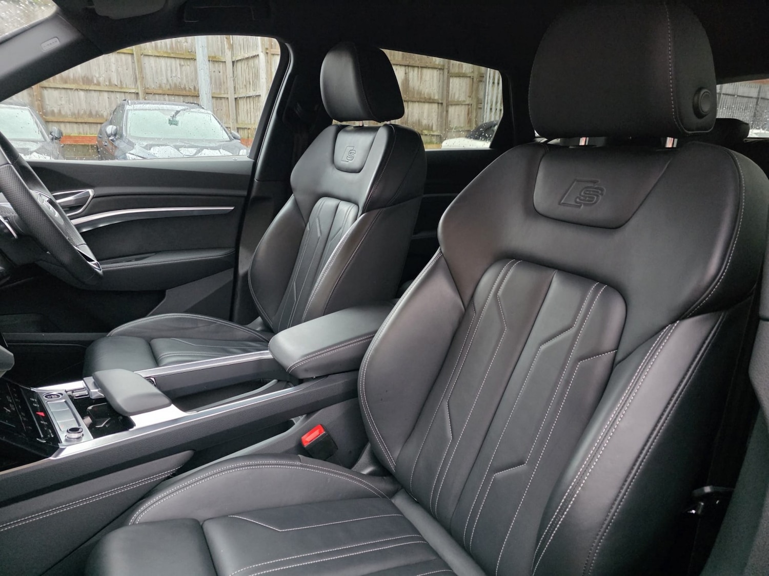 Used Audi Q8 2023 for sale - 76656317: Photo 34