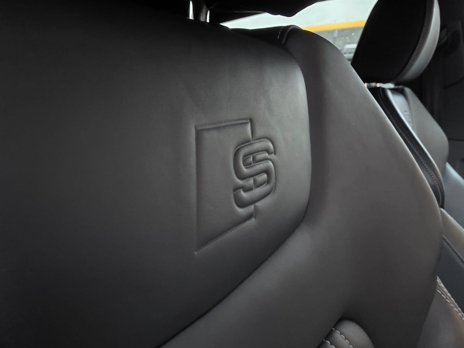 Used Audi Q8 2023 for sale - 76656317: Photo 35