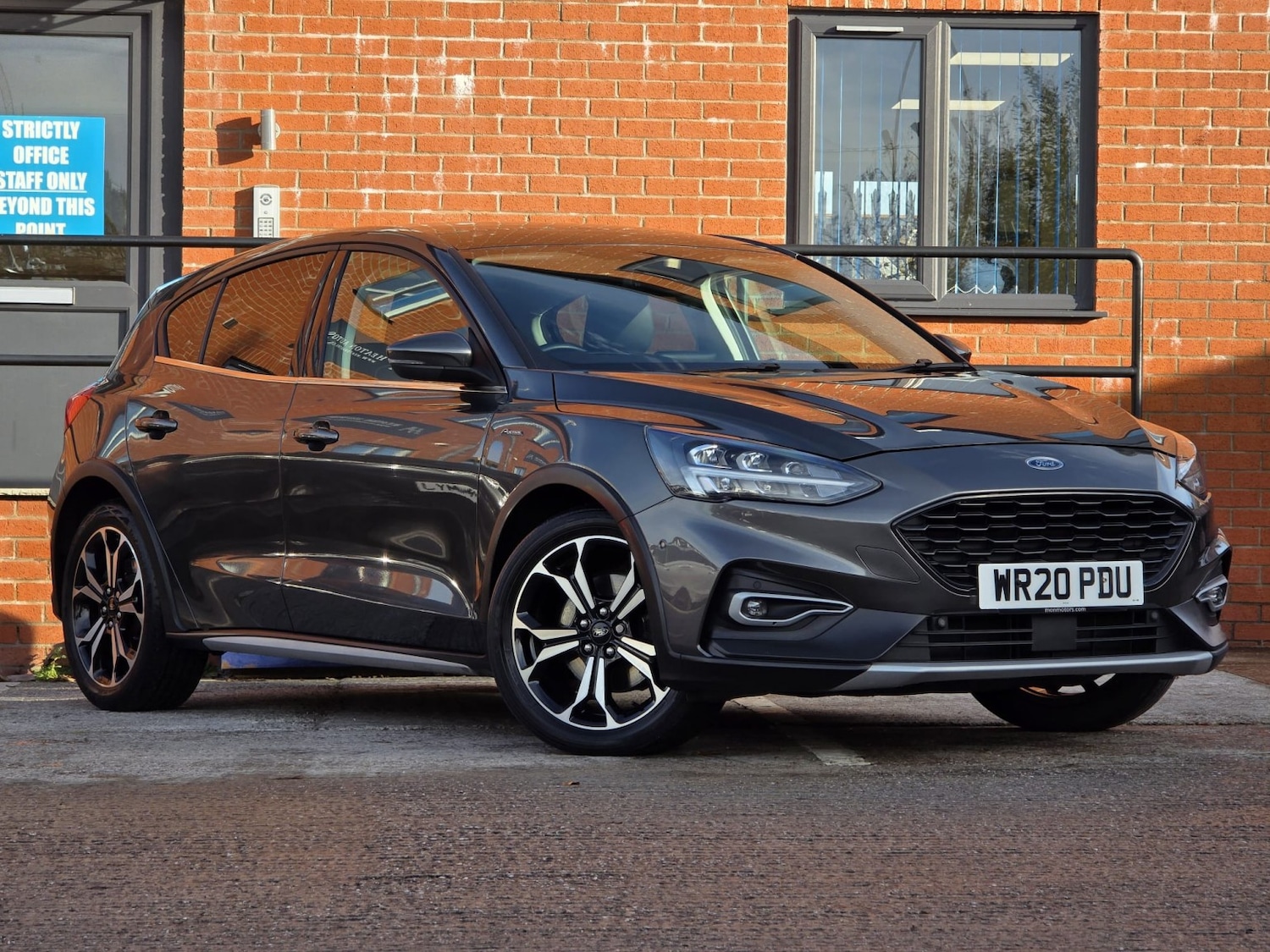 Used Ford Focus 2020 for sale - 76718427: Photo 1