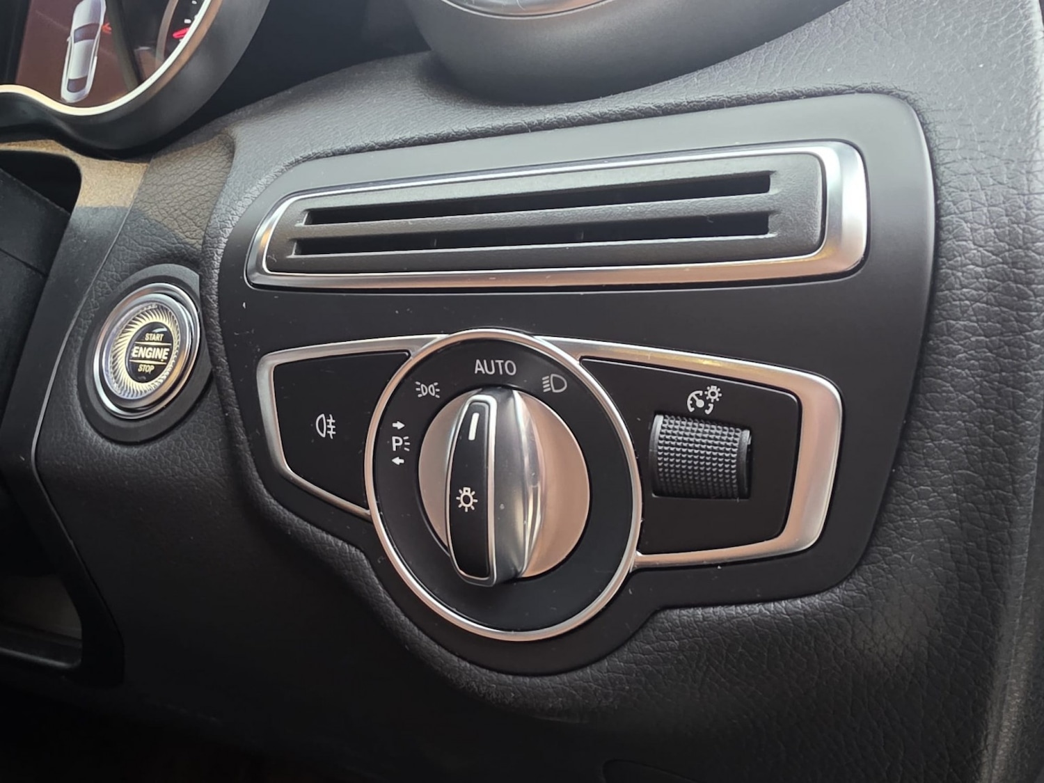 Used Mercedes-Benz C Class 2021 for sale - 77140732: Photo 30