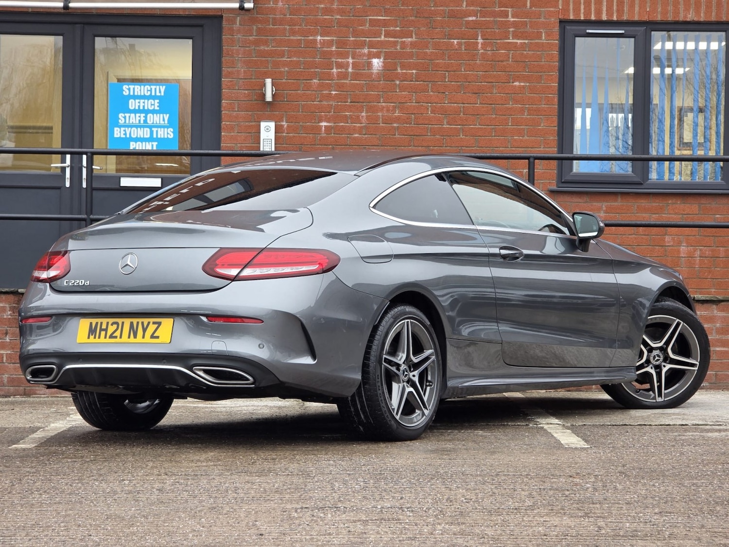 Used Mercedes-Benz C Class 2021 for sale - 77140732: Photo 6