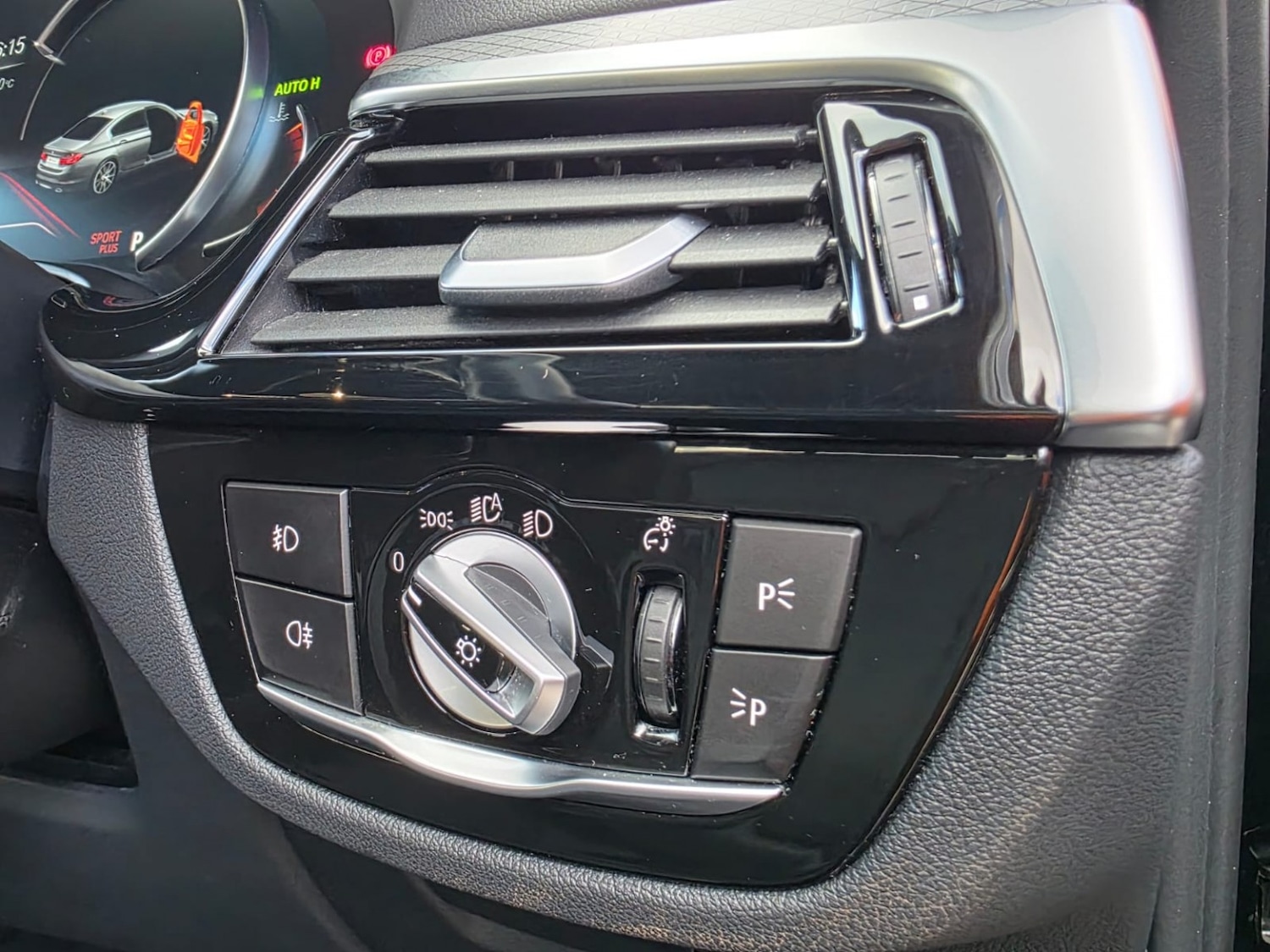 Used BMW 5 Series 2017 for sale - 76769622: Photo 28