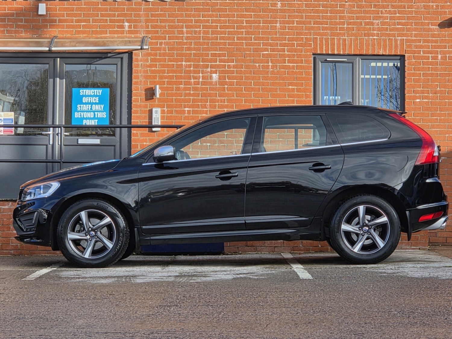 Used Volvo XC60 2016 for sale - 76799312: Photo 10