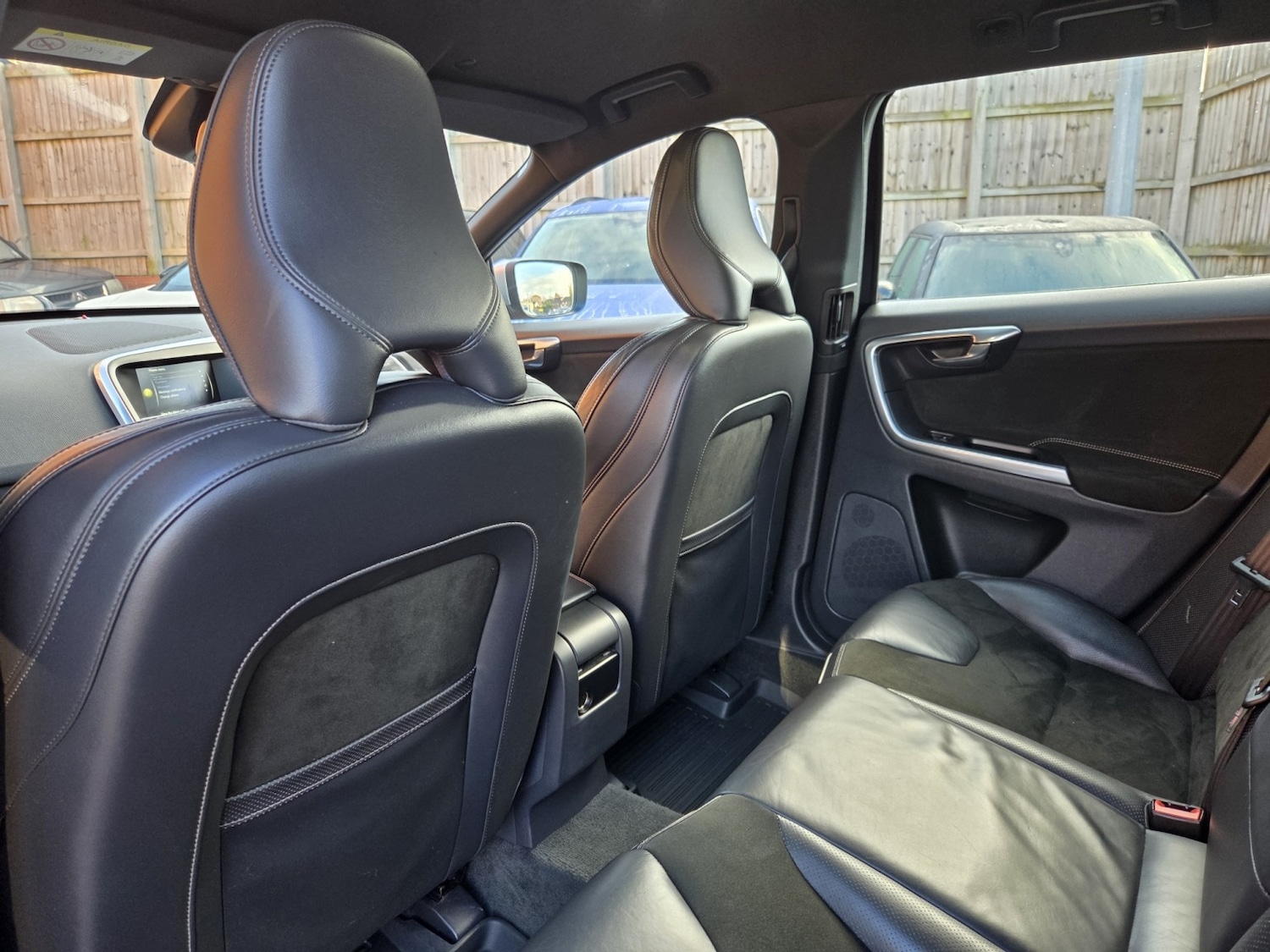 Used Volvo XC60 2016 for sale - 76799312: Photo 26