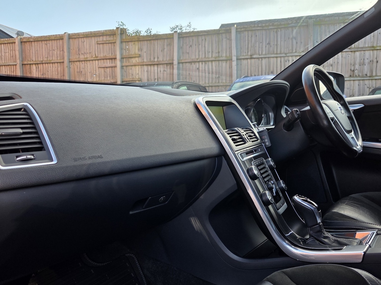 Used Volvo XC60 2016 for sale - 76799312: Photo 3