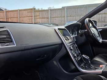 Used Volvo XC60 2016 for sale - 76799312: Photo