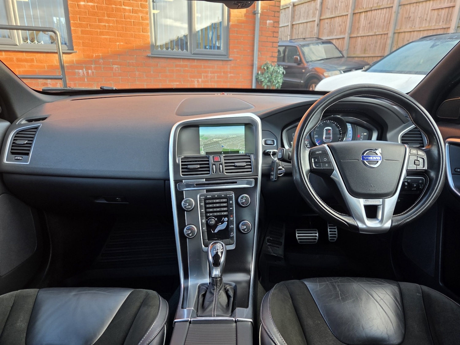 Used Volvo XC60 2016 for sale - 76799312: Photo 4