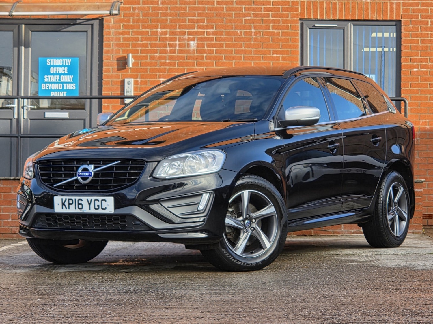 Used Volvo XC60 2016 for sale - 76799312: Photo 5