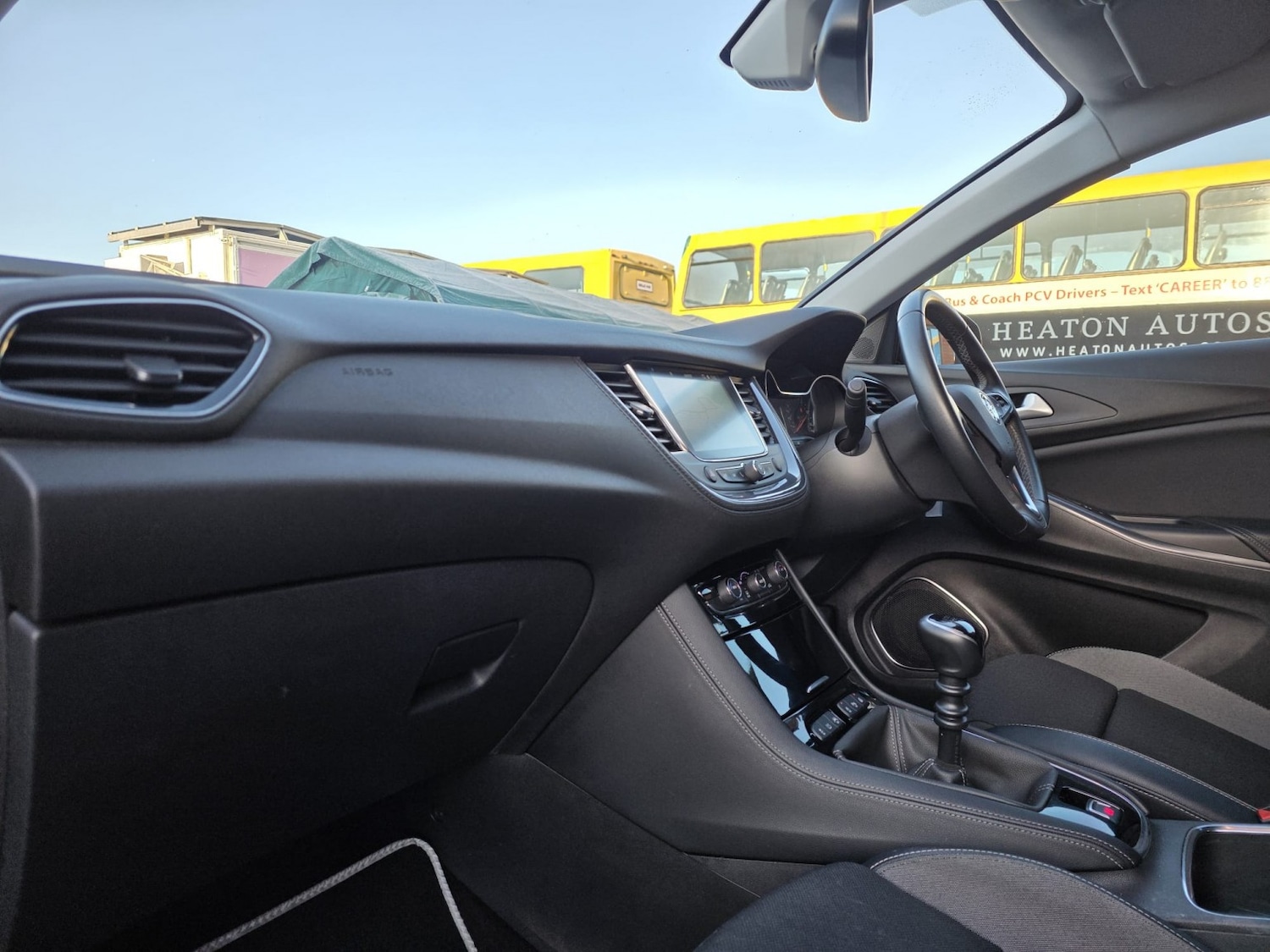 Used Vauxhall Grandland X 2019 for sale - 77162162: Photo 3