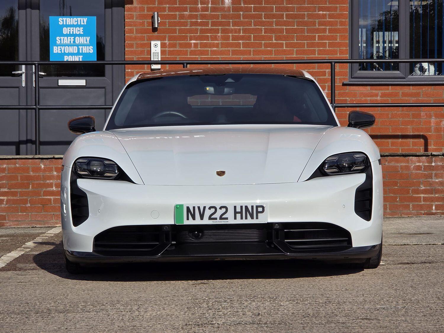 Used Porsche Taycan 2022 for sale - 76656359: Photo 10