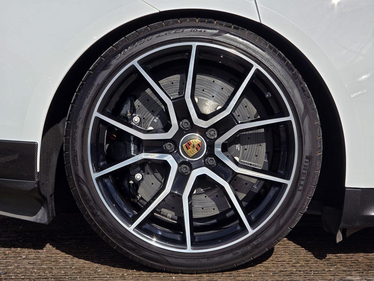 Used Porsche Taycan 2022 for sale - 76656359: Photo 11