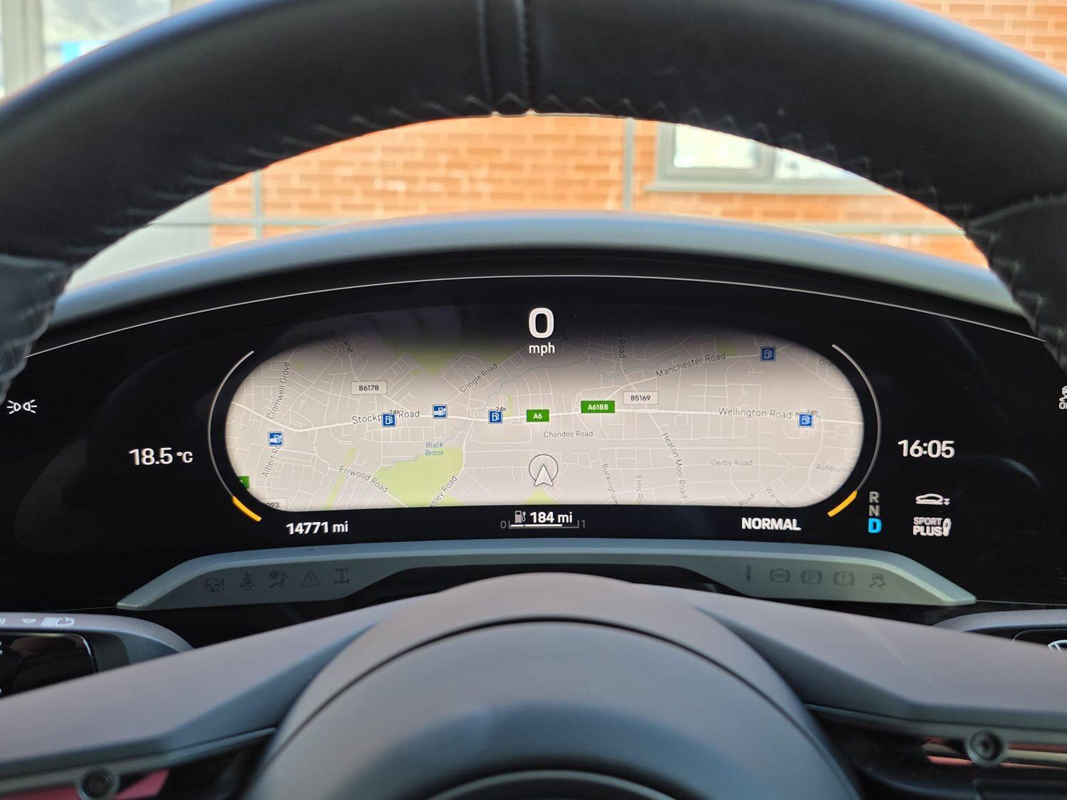 Used Porsche Taycan 2022 for sale - 76656359: Photo 18