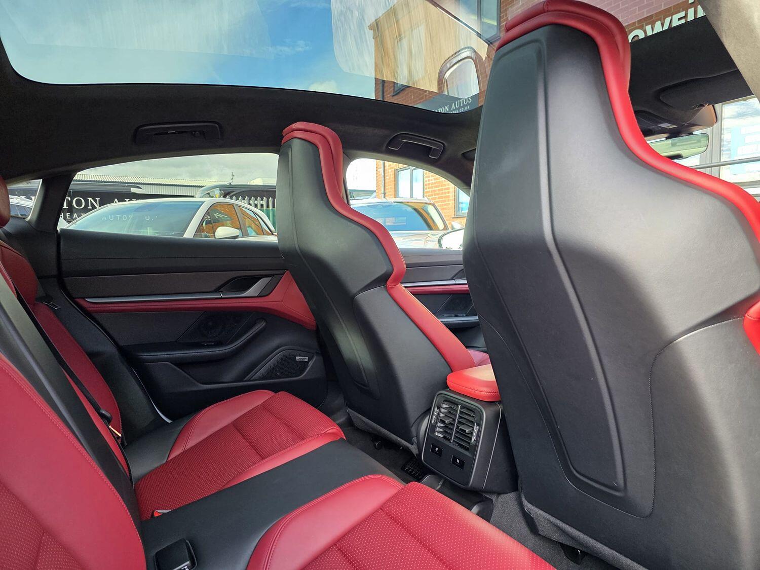 Used Porsche Taycan 2022 for sale - 76656359: Photo 22