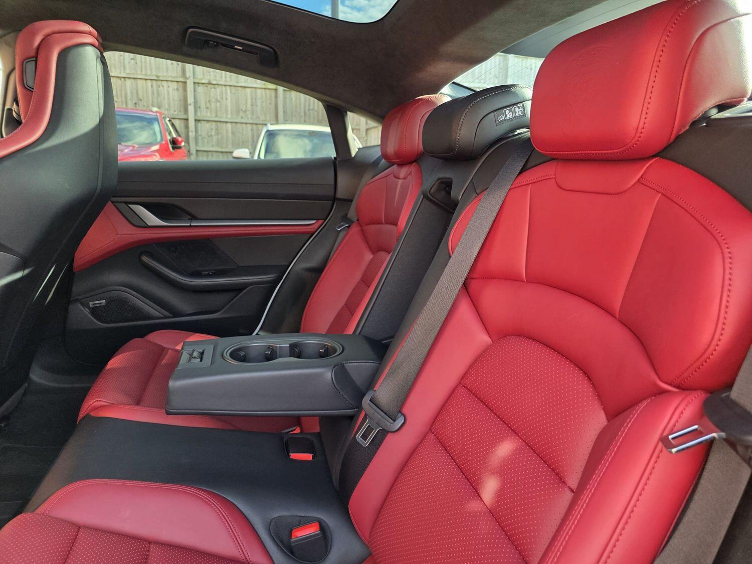 Used Porsche Taycan 2022 for sale - 76656359: Photo 23