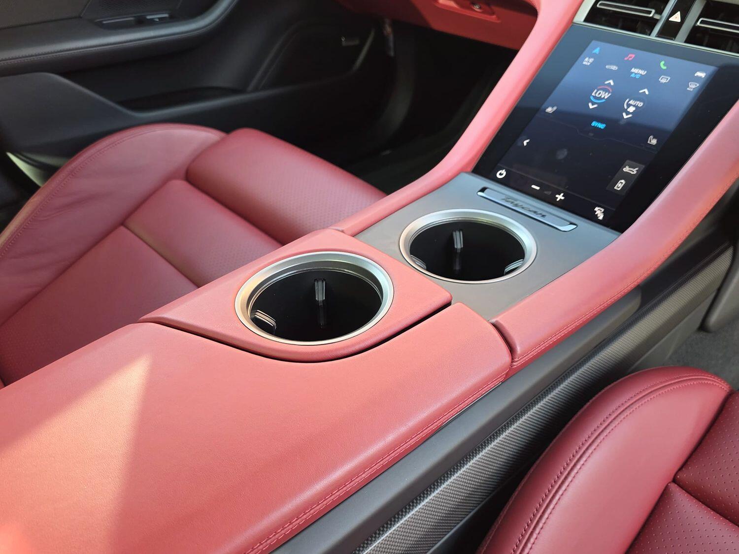 Used Porsche Taycan 2022 for sale - 76656359: Photo 35