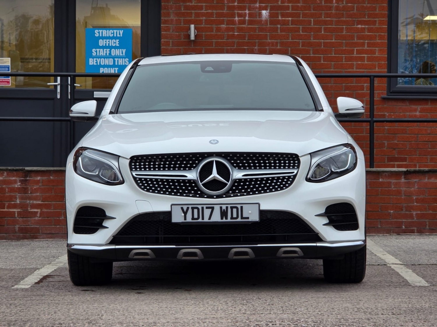 Used Mercedes-Benz GLC 2017 for sale - 76656327: Photo 10
