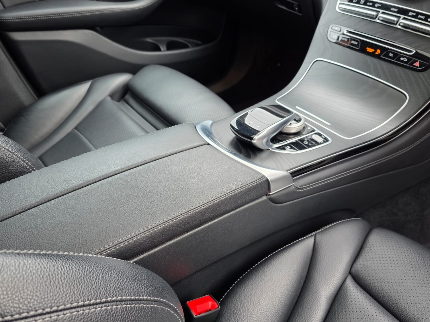 Used Mercedes-Benz GLC 2017 for sale - 76656327: Photo 18