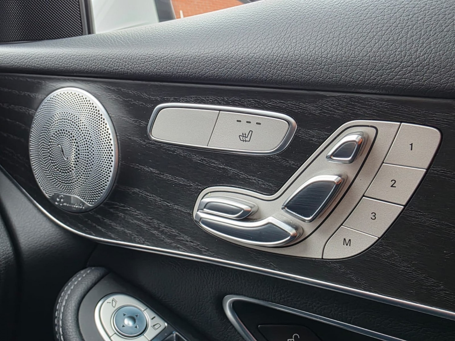 Used Mercedes-Benz GLC 2017 for sale - 76656327: Photo 32