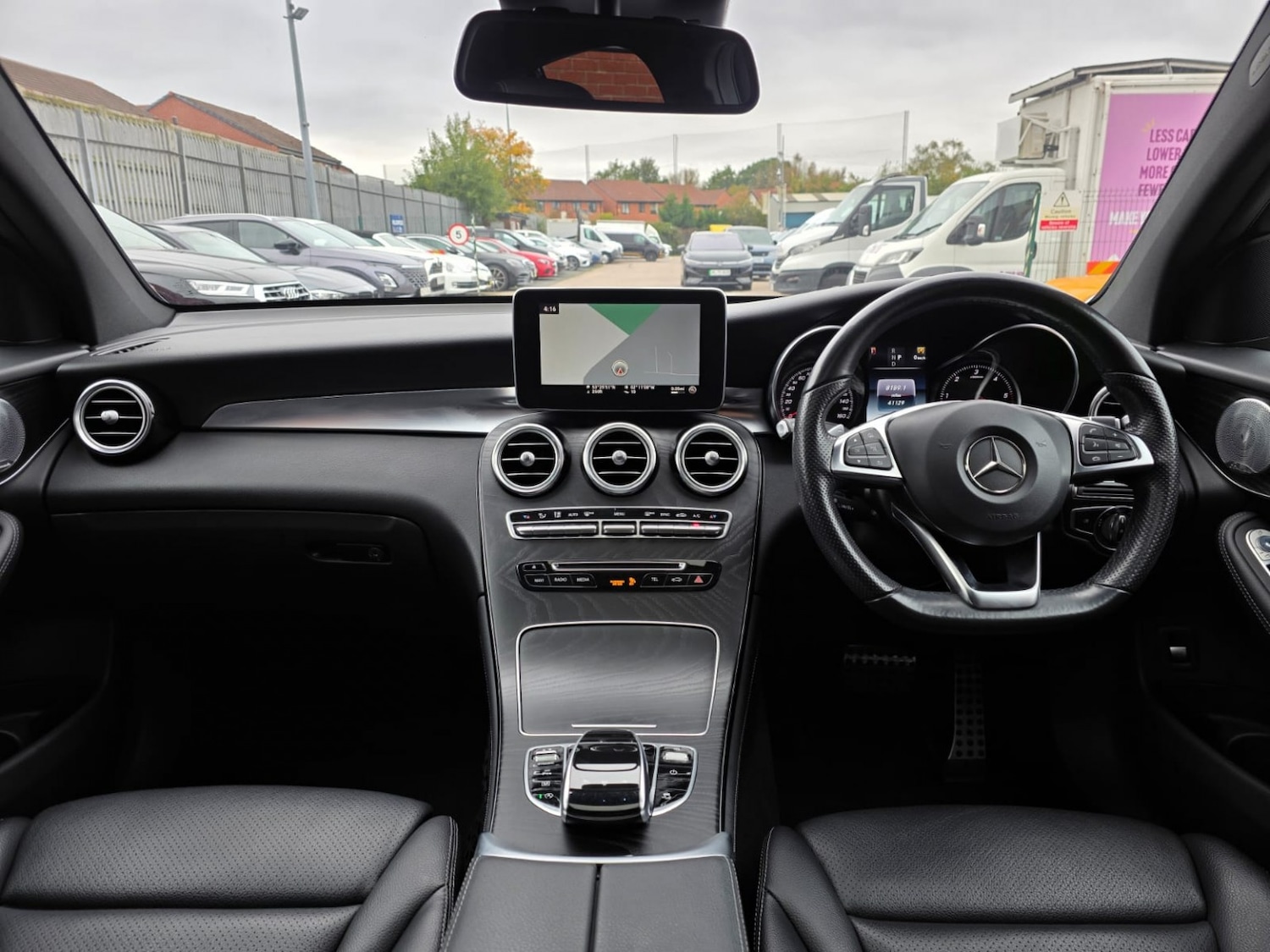 Used Mercedes-Benz GLC 2017 for sale - 76656327: Photo 4