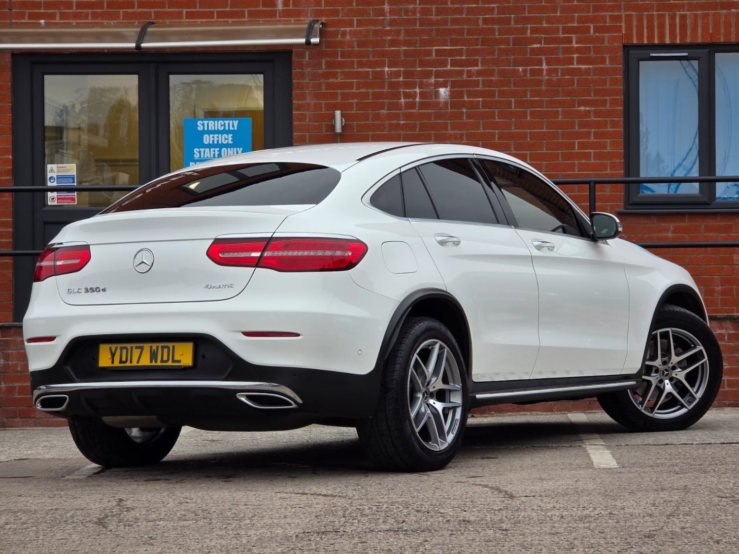 Used Mercedes-Benz GLC 2017 for sale - 76656327: Photo 6