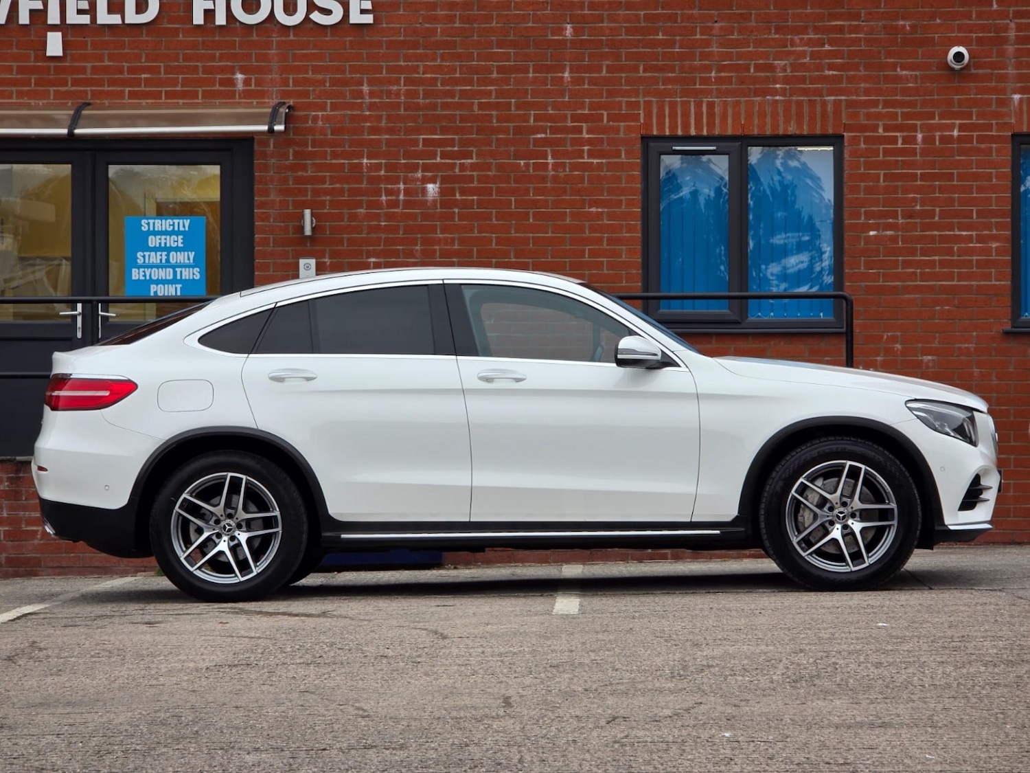 Used Mercedes-Benz GLC 2017 for sale - 76656327: Photo 7