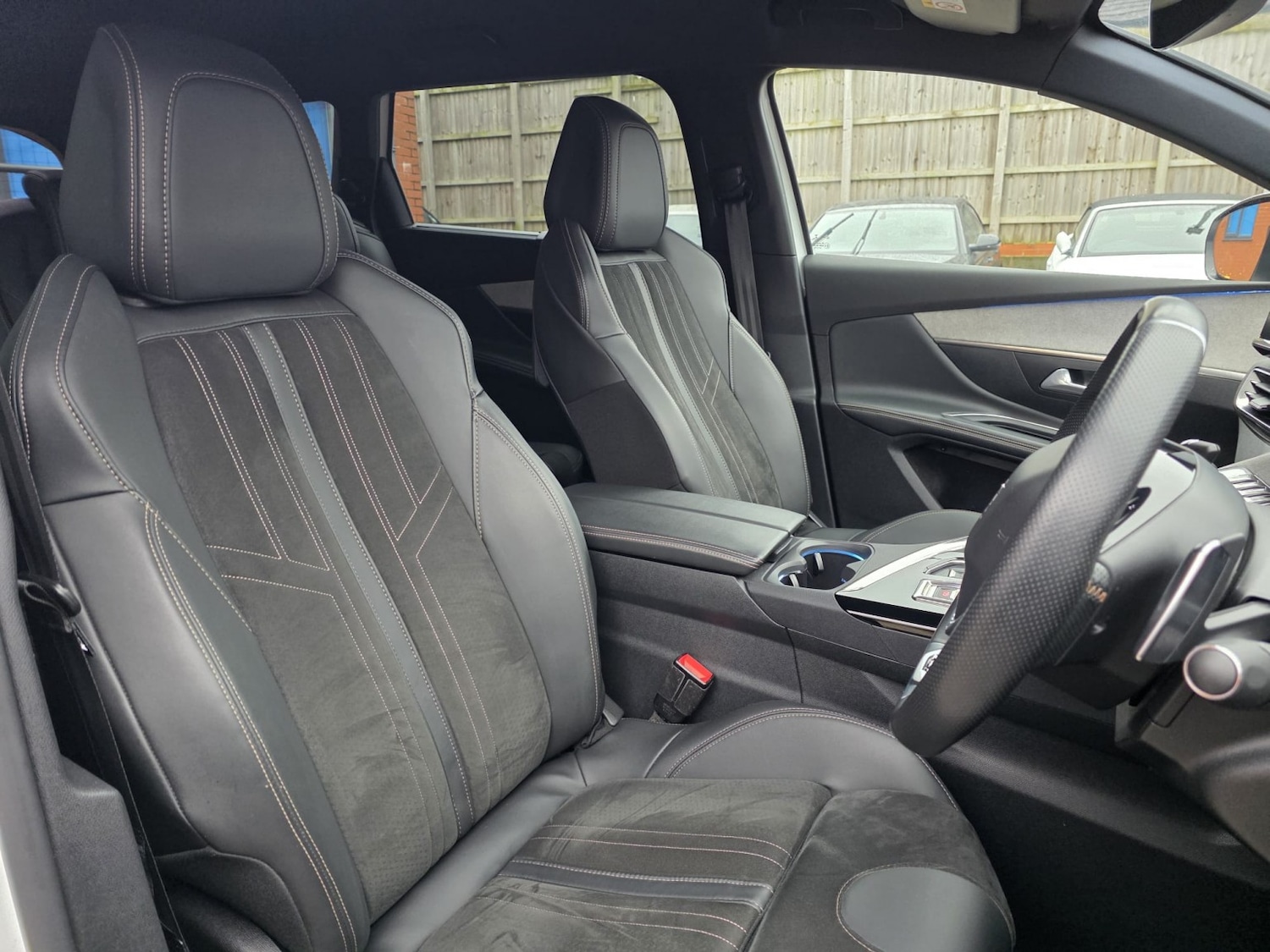 Used Peugeot 5008 2020 for sale - 76673323: Photo 17