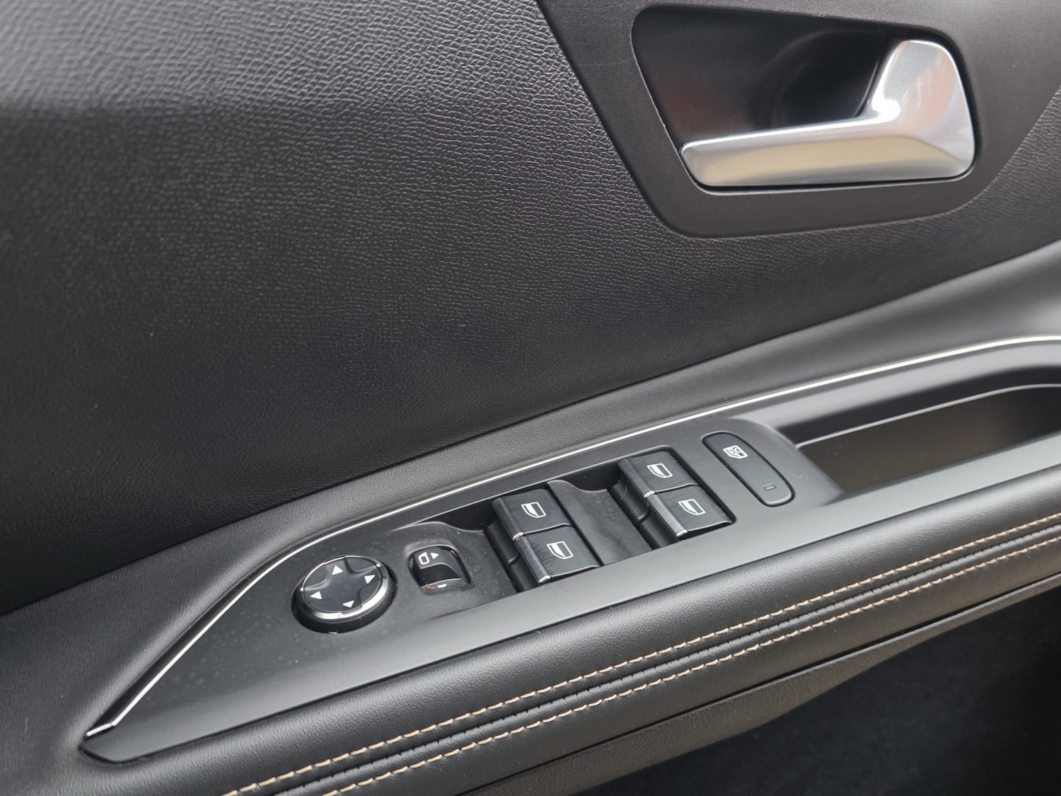 Used Peugeot 5008 2020 for sale - 76673323: Photo 28