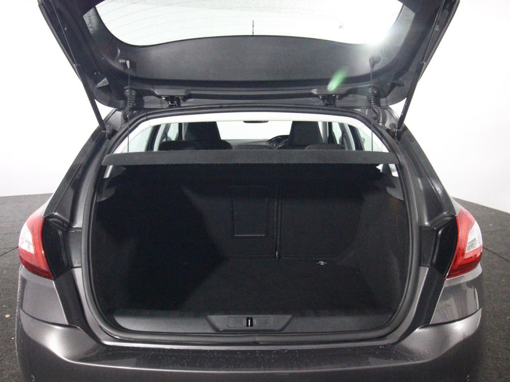 Used Peugeot 308 2016 for sale - 76297067: Photo 17